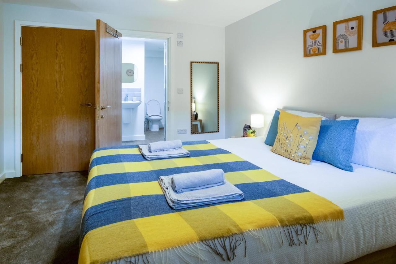 Akugi Homes: Modern Serviced Accommodation for All Luton  Exterior photo
