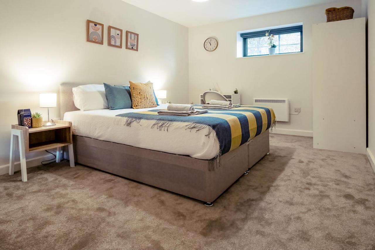 Akugi Homes: Modern Serviced Accommodation for All Luton  Exterior photo