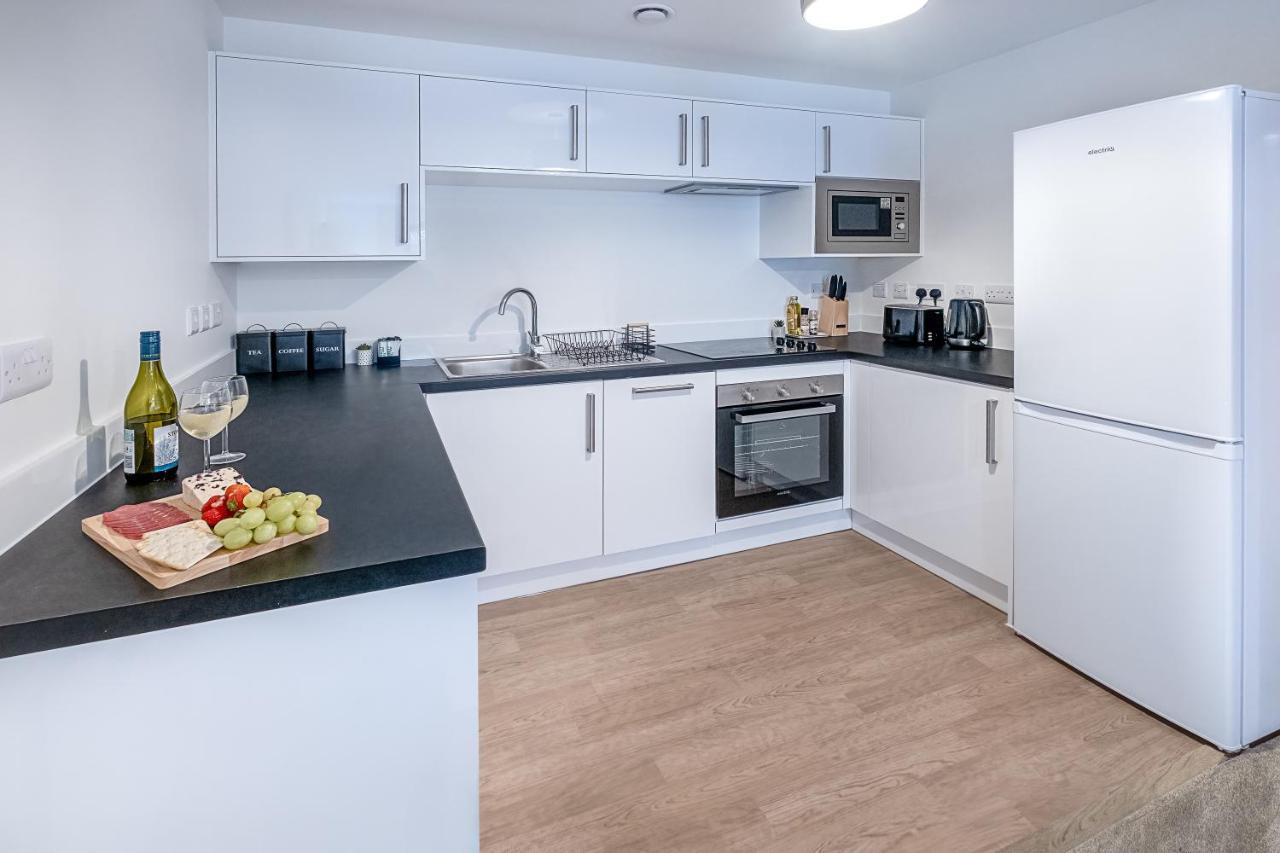 Akugi Homes: Modern Serviced Accommodation for All Luton  Exterior photo