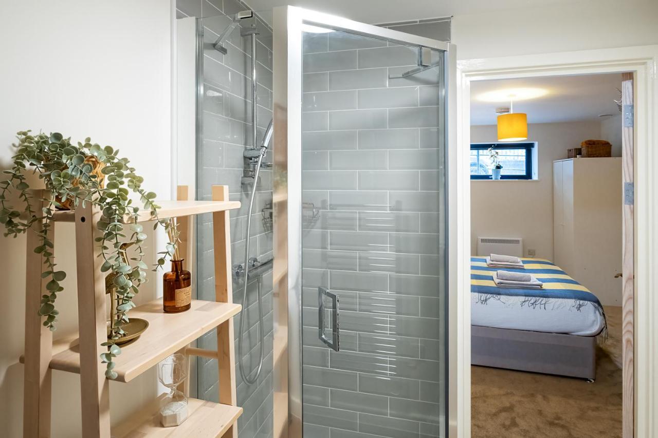 Akugi Homes: Modern Serviced Accommodation for All Luton  Exterior photo